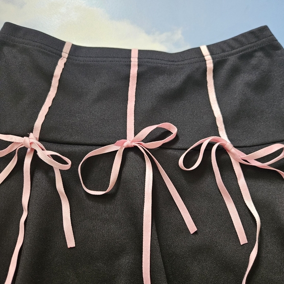 Black Circle Skirt with Pink Bow Accents Flowy Feminine Skirt Kawaii Flirty Bow - Picture 3 of 13